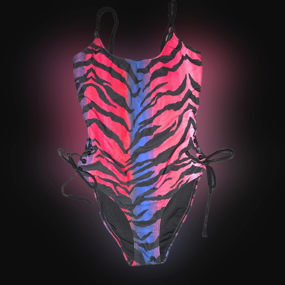 Venus - One Piece Swimsuit - Size 6